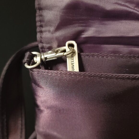 Travelon Quilted Anti-Theft Crossbody Bag | Zipper Locks + Cut-Proof Strap - Picture 5 of 15